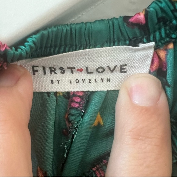 First Love by Lovelyn Flowy Top - Picture 2 of 5